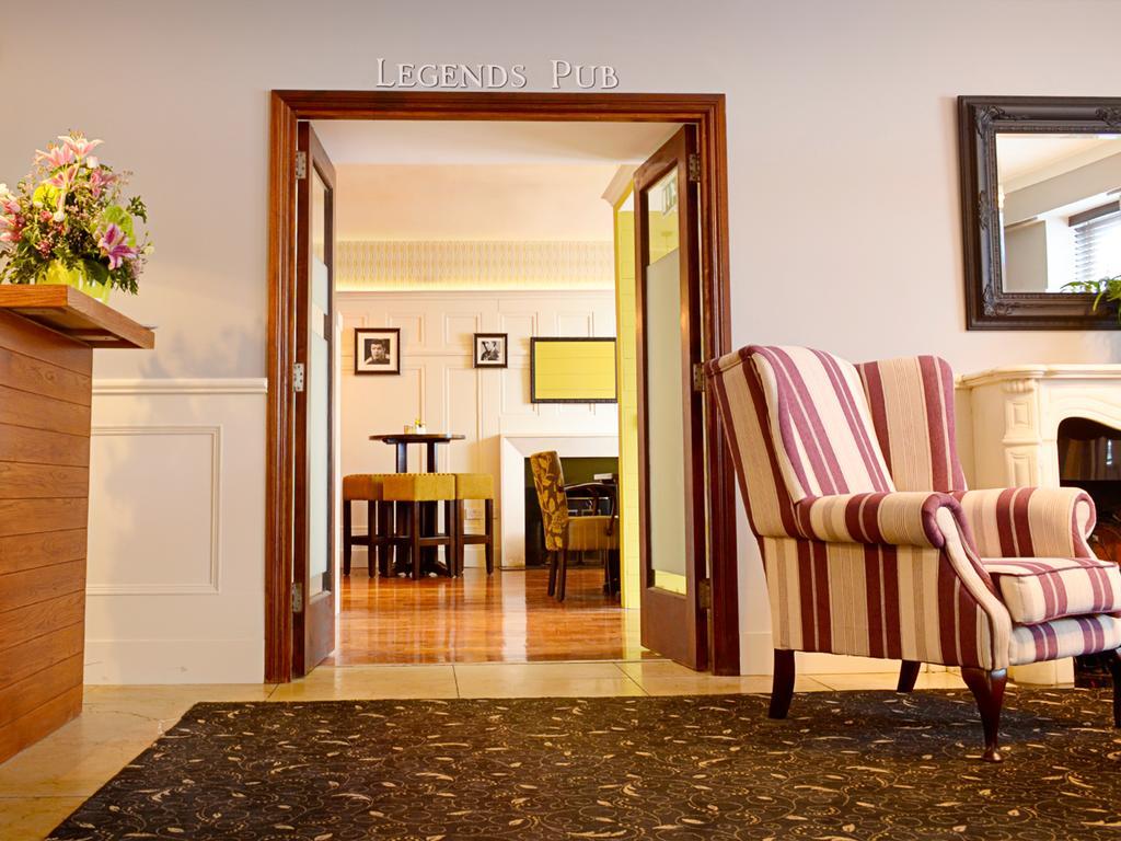 Cill Aodain Court Hotel 基尔特马 外观 照片