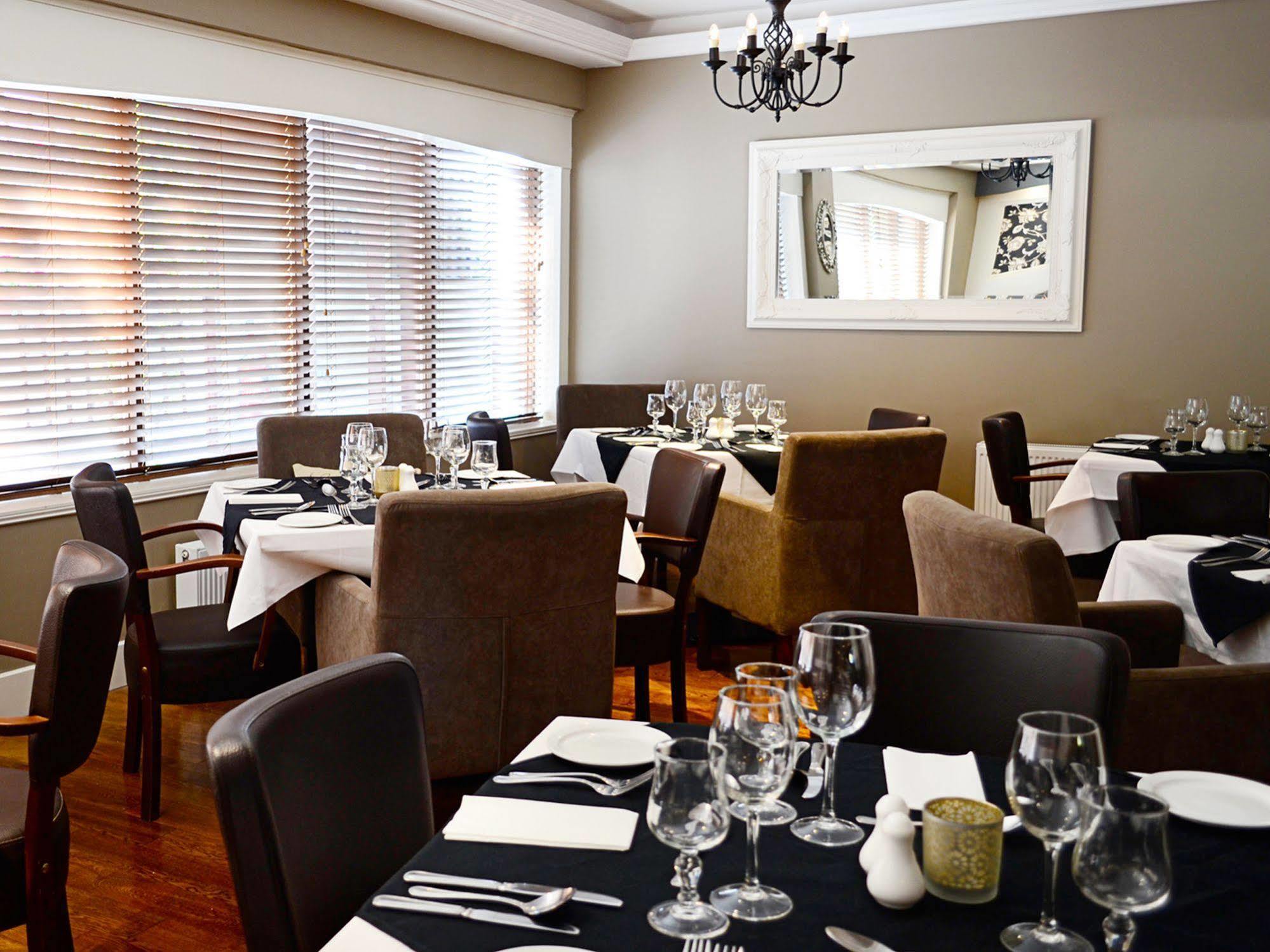 Cill Aodain Court Hotel 基尔特马 外观 照片