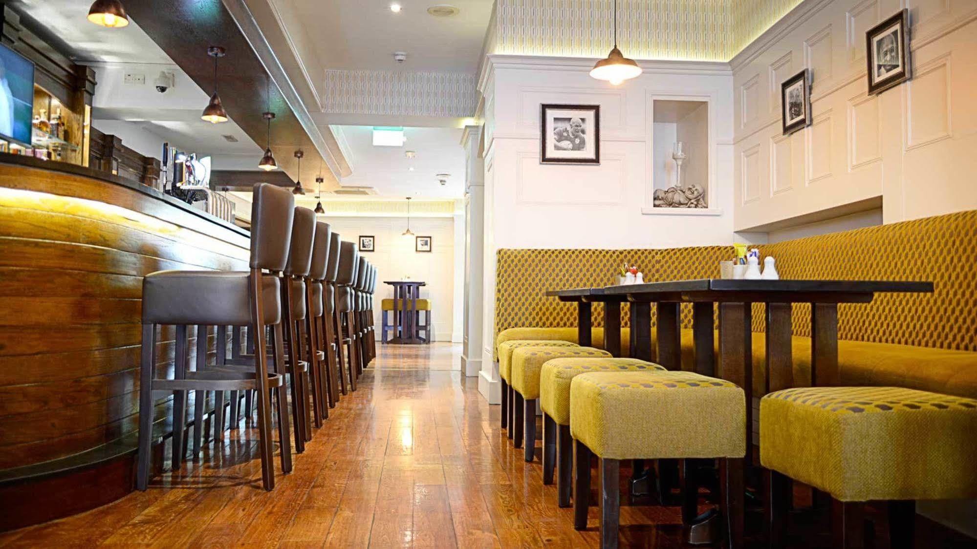 Cill Aodain Court Hotel 基尔特马 外观 照片